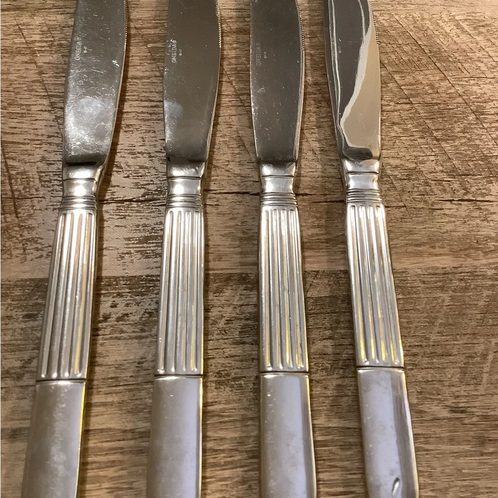 (4) Oneida “Athena” Flatware Dinner Knives